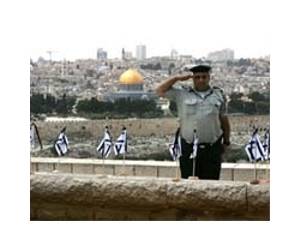 Israel, Palestinians show no sign settlement gap narrowed