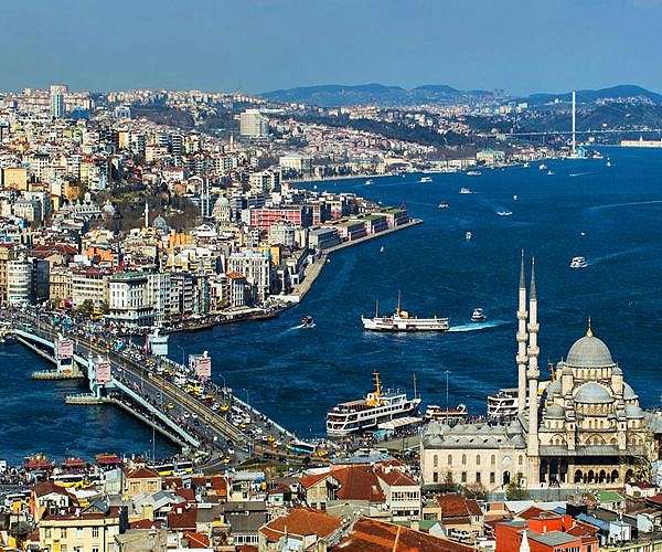 Erdogan backs former environment chief to win back