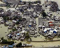 Uneven Aid Leaves Jakarta Flood Victims In The Cold