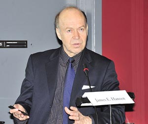 Ex-NASA expert issues call for climate solutions