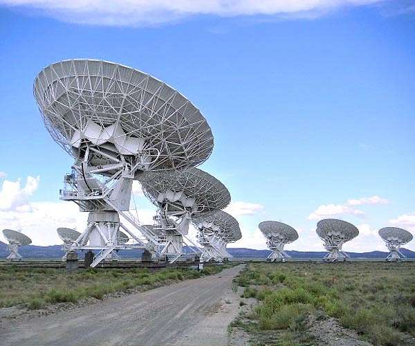 Brown astronomers develop innovative method to filter interference in radio telescopes