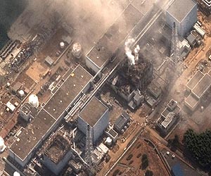 Blasts, new fire escalate Japan's nuclear crisis