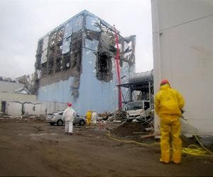 Japan using gas to avoid explosion at atomic plant