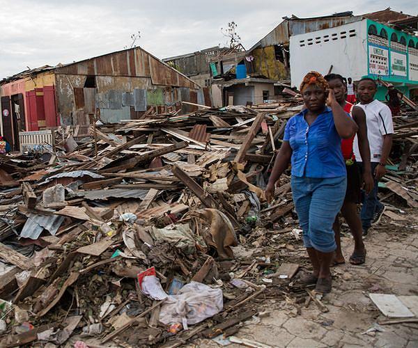 'Catastrophic' hurricane slams Jamaica with fierce winds and rain