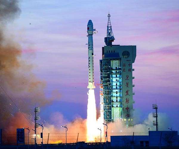 China launches two new Earth-observation satellites