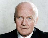 UK Iraq Pullout Likely To Begin 2006 Says John Reid