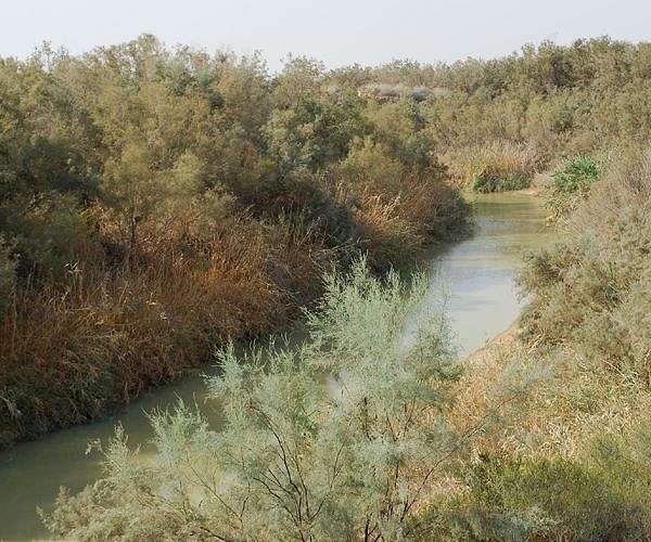 Israel and Jordan agree to clean up polluted Jordan River