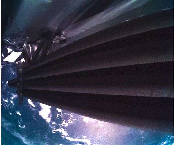 Juice sends first 'selfies' from space