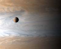 Io's Lava Lakes Like Early Earth?