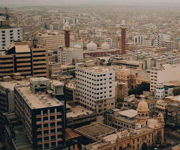 Pakistan's Punjab province shuts schools in smog-hit main cities