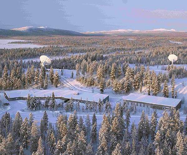 ESA's polar station marks three decades satellite tracking