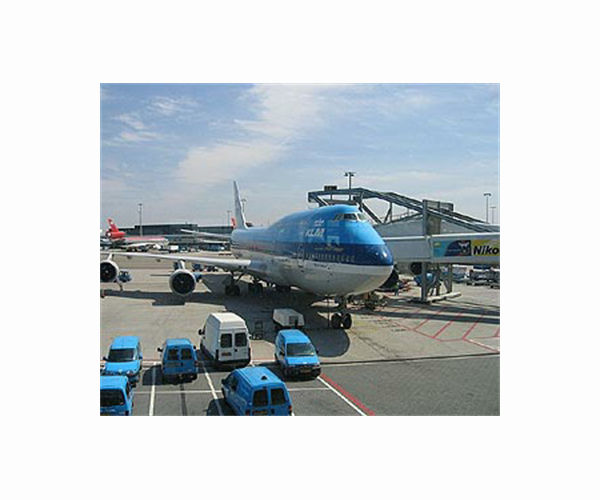 KLM virus bailout to go to court in November: Greenpeace