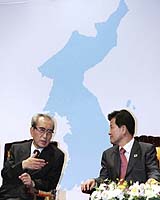 Analysis: Nukes Take Back Seat In Meetings