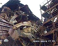 Russian Navy To Raise Fragments From Kursk Sub