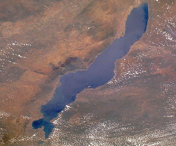 Drought-hit Malawi offers food relief for millions