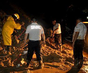 Landslide kills 13 in Mexico