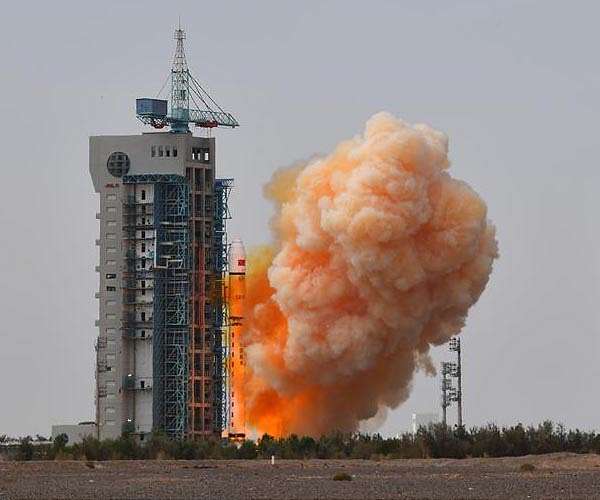 China launches experimental satellite into space