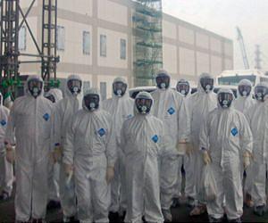Fukushima workers evacuated as small tsunami hits Japan
