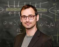 Article proposes theory behind fast magnetic reconnection