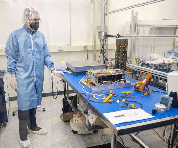 NASA's Lunar Flashlight ready to search for the lunar ice