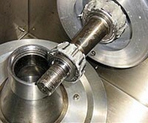 Japan core machinery orders up 2.9% in March