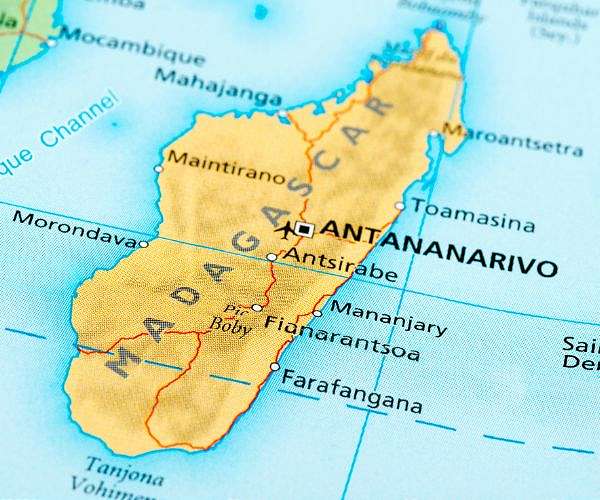 Madagascar installs armed forces chief chosen by mutinying unit