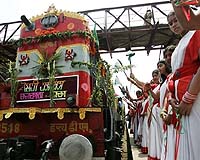 Bangladesh, India restore train link after 43-year gap