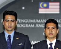 Malaysian Astronauts Say No Marriage Till After Mission