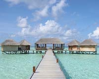 Maldives president seeks help for 'paradise drowning'