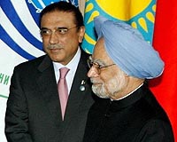Indian, Pakistani leaders meet
