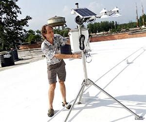 Measuring the Impact of Pollution on Cool Roofs