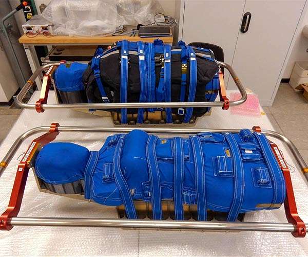 Phantoms return from beyond the Moon with valuable data on cosmic radiation doses