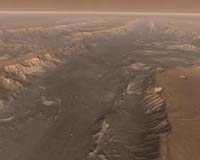 Years Of Observing Combined Into Best-Yet Look At Mars Canyon