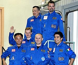 Team Shows Unity During First Month Of Mars Flight Simulation