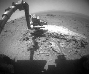 Opportunity Begins Study of Martian Crater