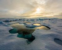 Melting sea ice increases Arctic precipitation, complicates climate predictions