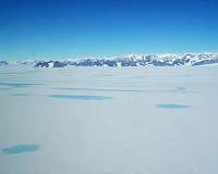 Warm winds: New insight into what weakens Antarctic ice shelves