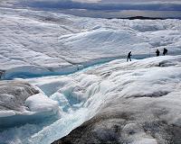 Study finds link between 2015 melting Greenland ice, faster Arctic warming