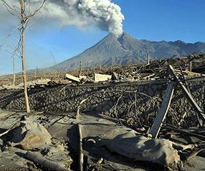 Indonesia volcano death toll passes 300