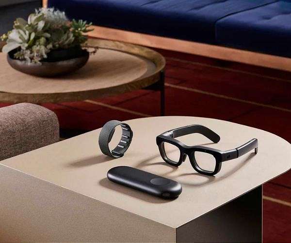 Meta says to produce virtual reality headsets in Vietnam