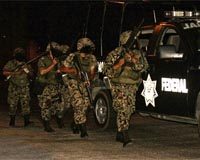 Sixteen gunmen, two soldiers killed in Acapulco clashes