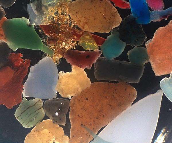Sunlight pulps the plastic soup
