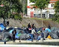 EU ministers pledge steps to tackle migrant flood