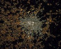 Milan limits daytime traffic to battle smog