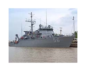 US Navy to dismantle ship on Philippine reef