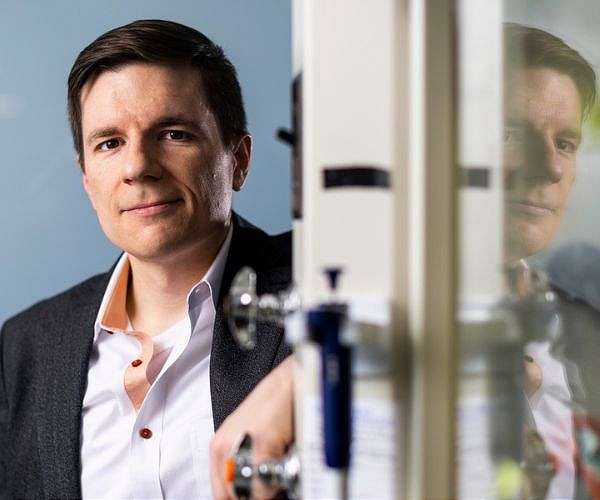 Making nanoparticle building blocks for new materials