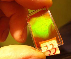 Researchers Slow Light to a Crawl in Liquid Crystal Matrix