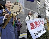 Angry Japan farmers bring Fukushima cow to Tokyo