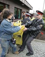 Moscow Protesters Slam German Nuclear Waste Imports