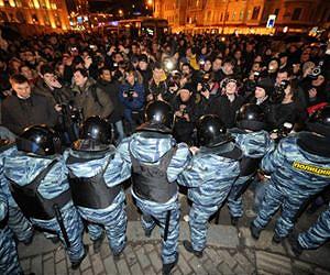 Thousands protest Putin's crackdown in Russia